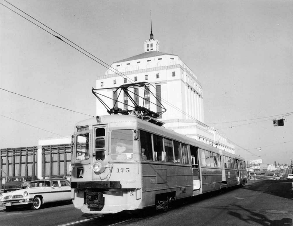 Key175_A
July 1956 at 12th & Oak Sts., in Oakland, terminal for the "A" line. Alameda County Courthouse in background. John Stashik Collection
