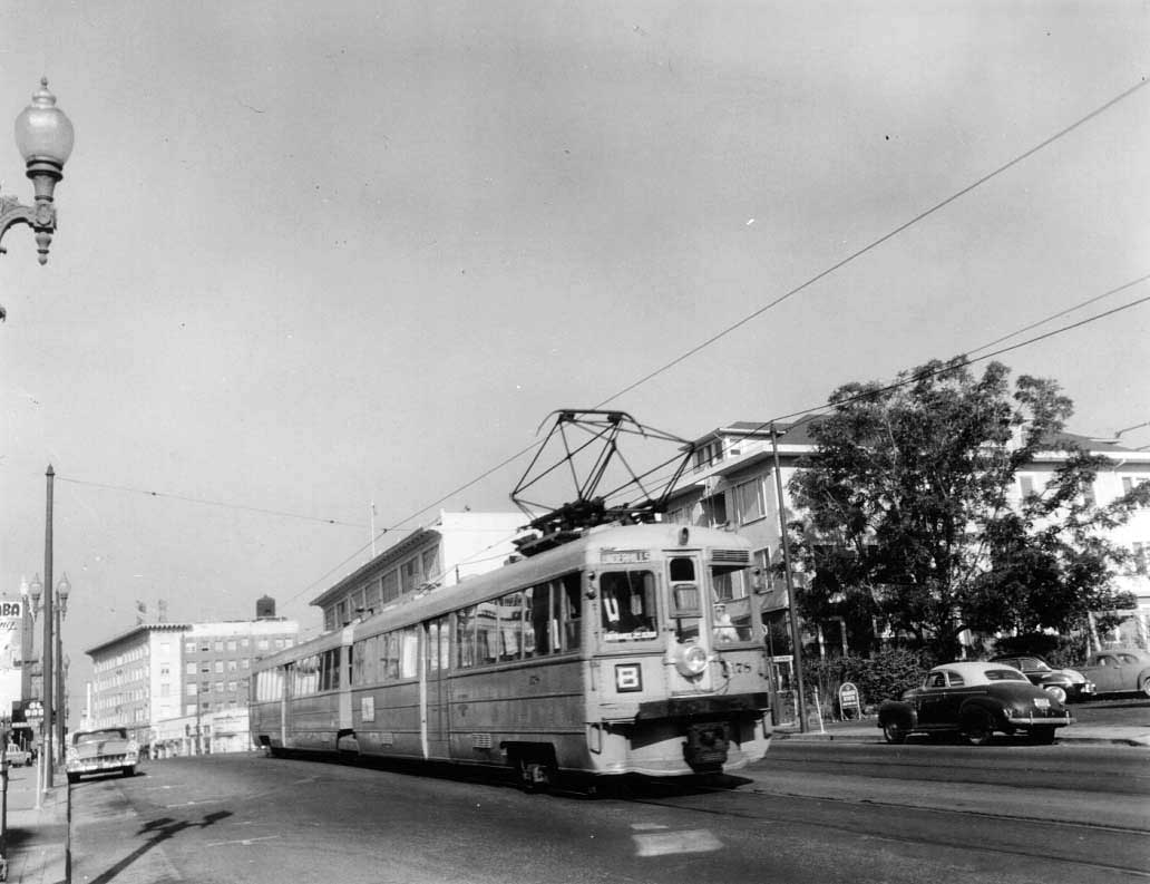Key178_B
Eastward "B" train on Grand Ave. between Valdez and Harrison Sts. in Oakland, Sept., 1956. John Stashik Collection
