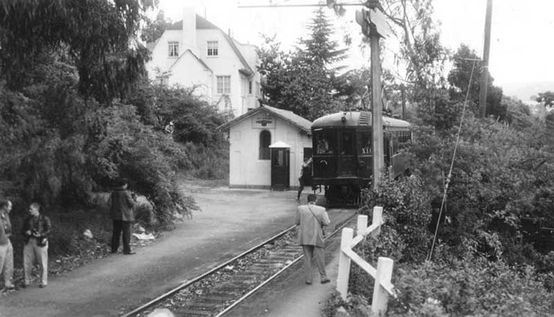 save0010
KS Special using SN 1005 up on B line at Underhills J.G.Graham Collection Courtesy of the Oakland History Room

