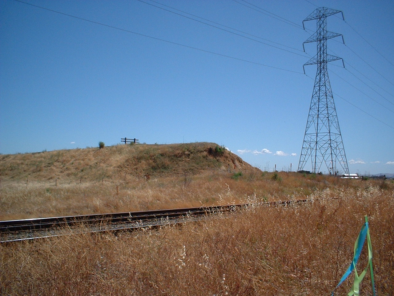 DSCF0001
This embankment once led to the SN's trestle over the SP at Cannon. I was not able to tell if the tracks on the embankment were still intact. On the opposite side of the trestle are the remains of the Vacaville and Susuin Branches. This view is looking
