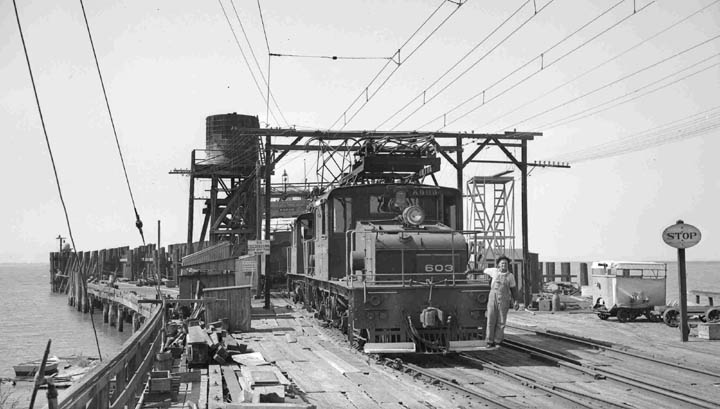 SNRR603nMallardpier
603 at Mallard with pier in background. 1946-47 <i>Courtesy of W.T. Larkins</i>
