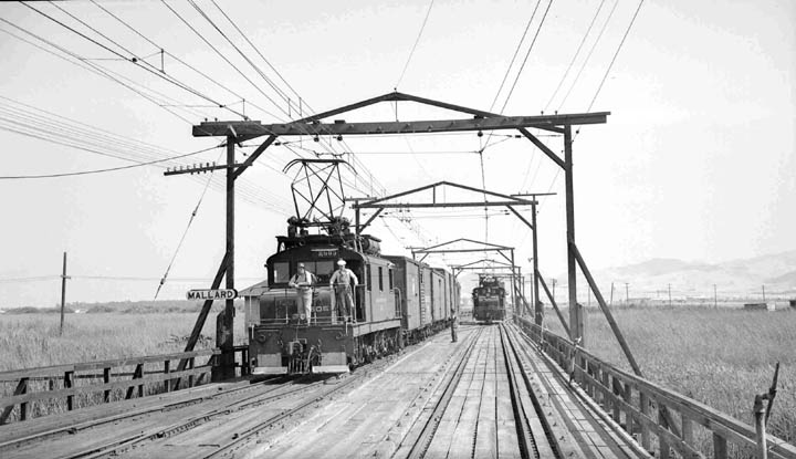SNRRtracksatMallard
Looking south at 605 and the tracks leading to the Mallard pier. 1946-47 <i>Courtesy of W.T. Larkins</i>
