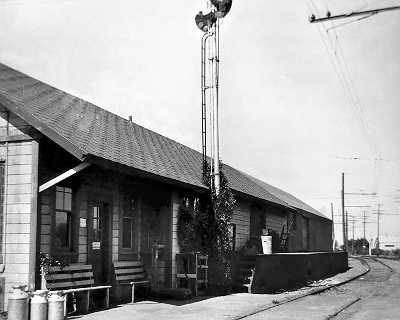 Sacramento_Northern_Concord_Station_2_021
This is a view of the station platform at Concord.
