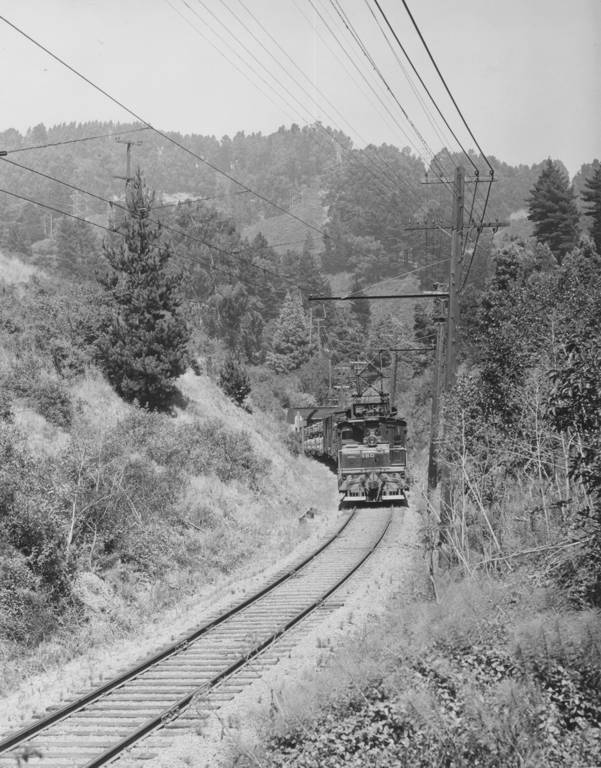 nn_68
Photo caption says Temescal cut, but I'm not so sure that's right. I can't picture where this is. 1948. Photo courtesy of Roger K. Heller

