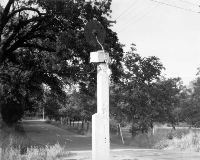 sn
SN wigwag near Lafayette, CA. Date unknown. <i>J.G. Graham Collection</i>
