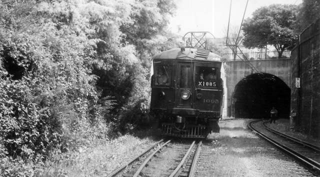 snunk6
SN excursion on Key Route line at Thousand Oaks tunnel. Date unknown. <i>J.G. Graham Collection</i>
