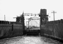 Filename=Mallard_Ferry_Slip.jpg
Filesize=13KiB
Dimensions=400x278
Date added=May 09, 2009 Mallard_Ferry_Slip.jpg