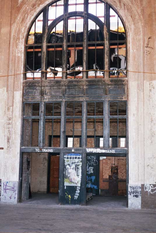 7_G
Main doors to lower steam train platform. Photo by Evan
