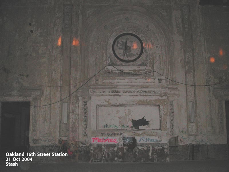 Interior03
Oakland 16th St Station 10/21/04 Photo by Stash
